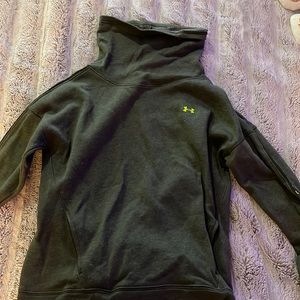 Under Armour Sweatshirt